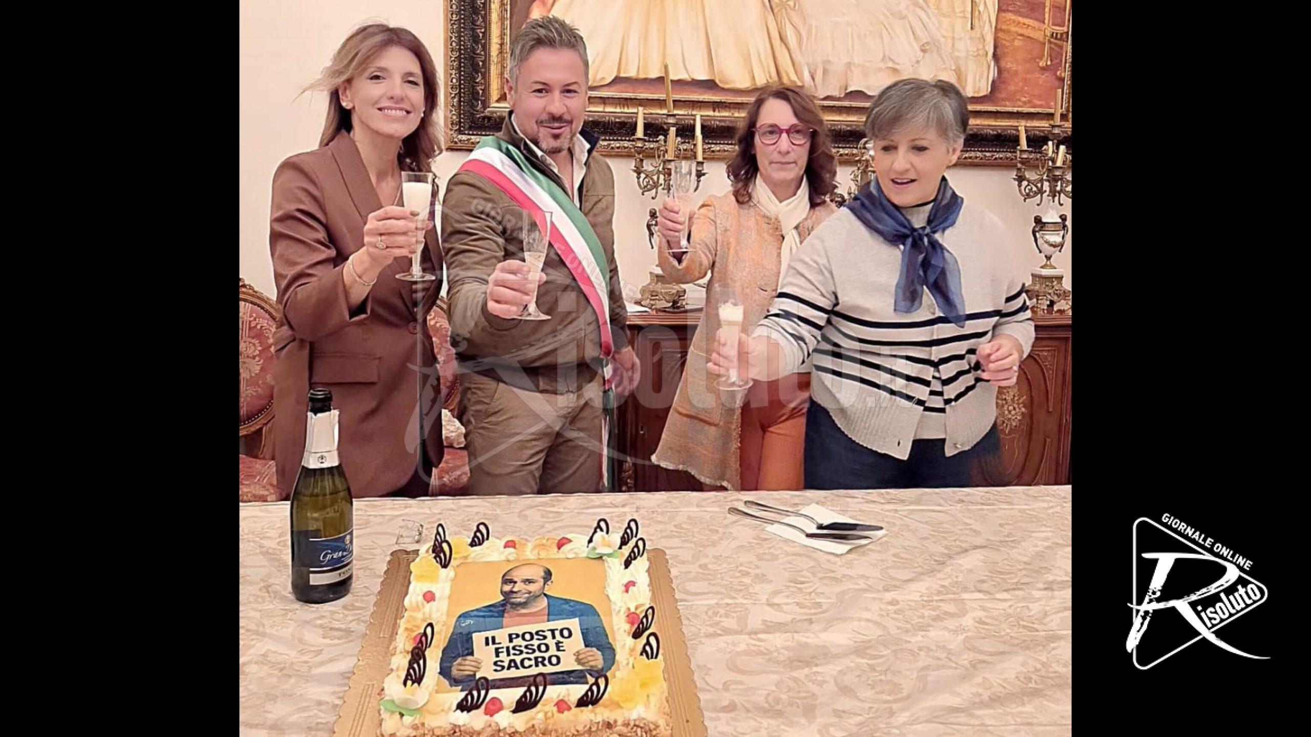 Comitini, stabilizzazione dopo 30 anni e torta con Checco Zalone