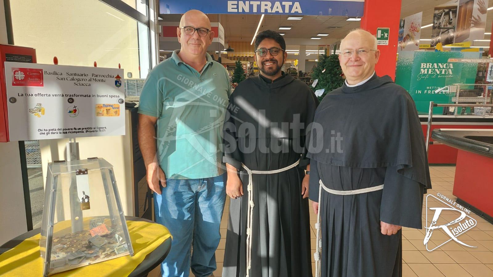 Sciacca, frati al supermercato e in farmacia per stimolare l'aiuto agli indigenti (Video)