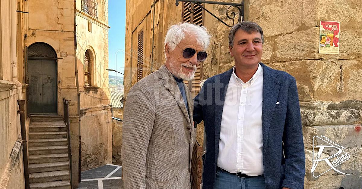 Michele Placido “stregato” da Siculiana (Video)