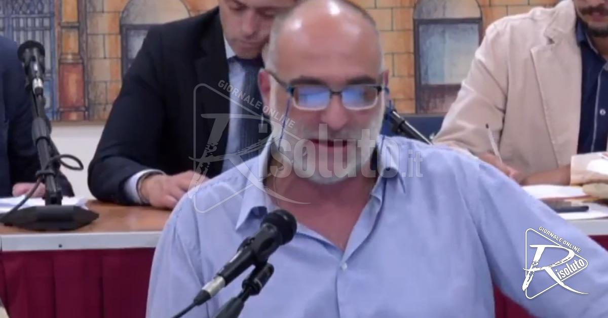 Sindaco assente, il consiglio comunale di Sciacca stoppa la variante urbanistica per i capannoni del Carnevale