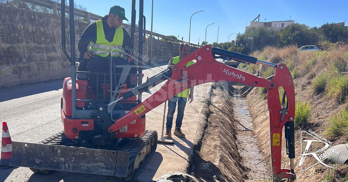 Sciacca, al via la pulizia straordinaria delle cunette stradali: obiettivo sicurezza e prevenzione