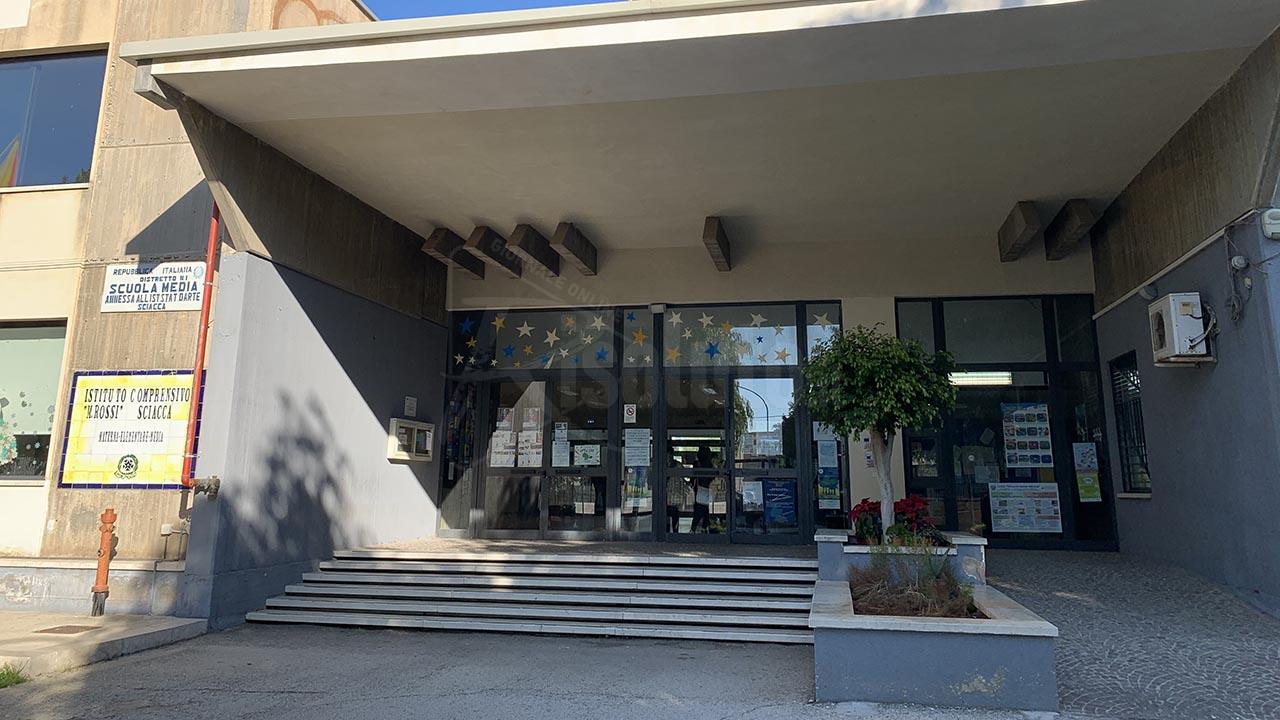 Manutenzioni nelle scuole di Sciacca, avviati lavori per 500 mila euro
