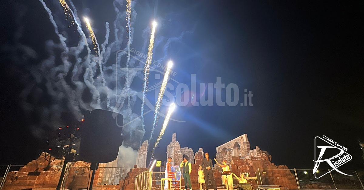 “Al Confine della Luce” incanta il pubblico tra i ruderi di Montevago (Video)