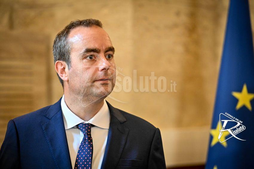 Francia, Macron nomina Lecornu primo ministro