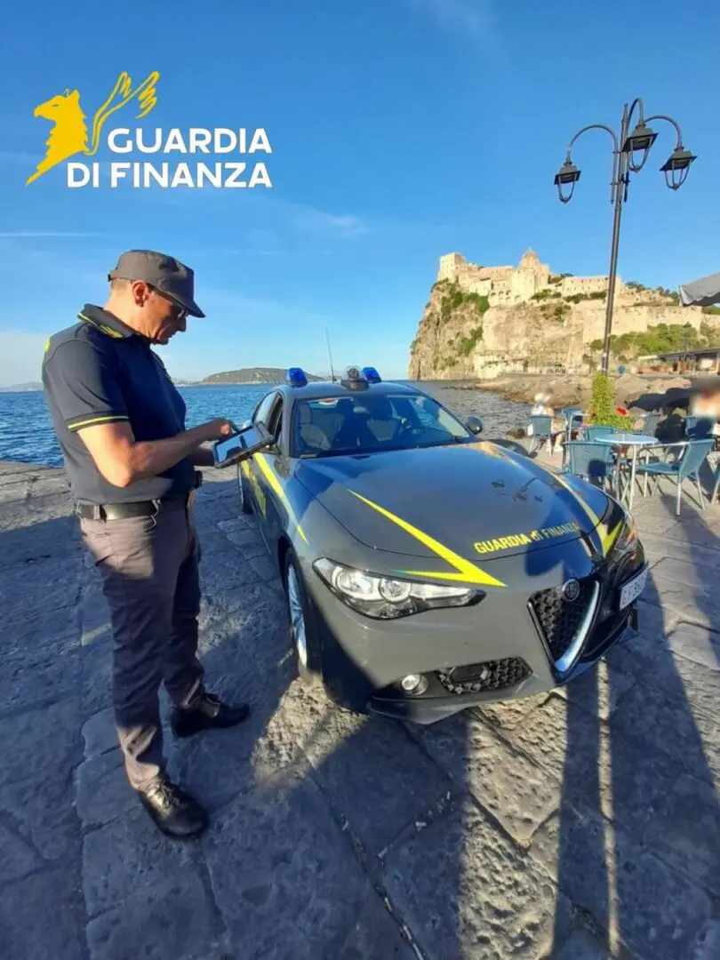 Ischia, controlli degli affitti abusivi. 52 violazioni accertate