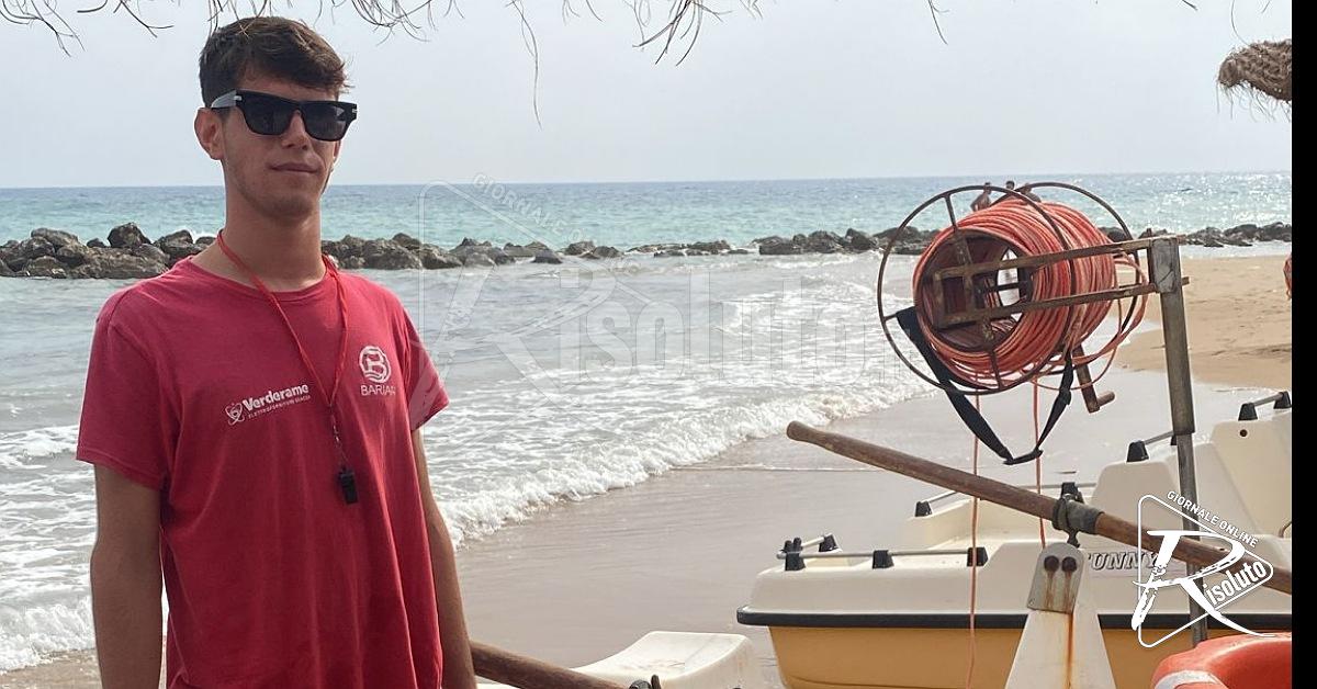 Salvataggio in mare a San Giorgio, bagnino salva padre e figlio