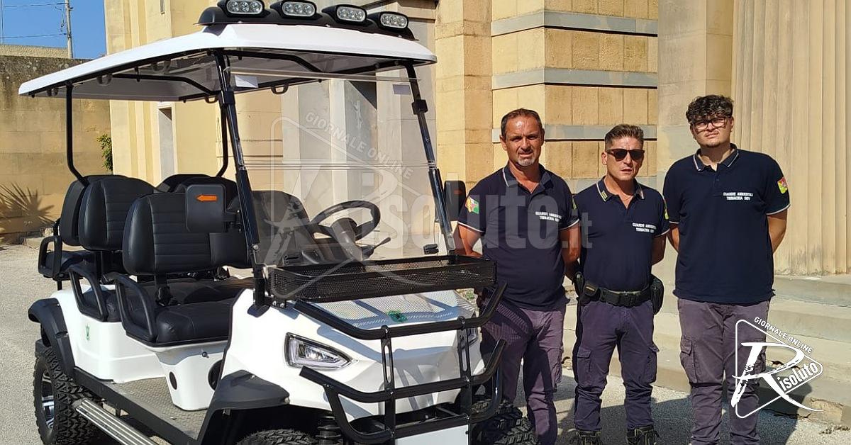 Al cimitero di Mazara golf car per anziani e gente con difficoltà motorie