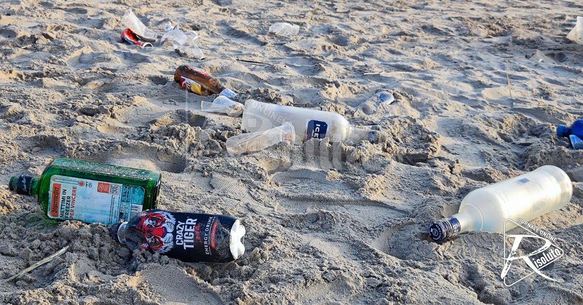 Ferragosto e spiaggia devastata alla Foggia di Sciacca, il Wwf: "Mancano i controlli" (Video)