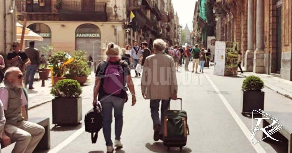 Due irlandesi picchiati e derubati a Palermo
