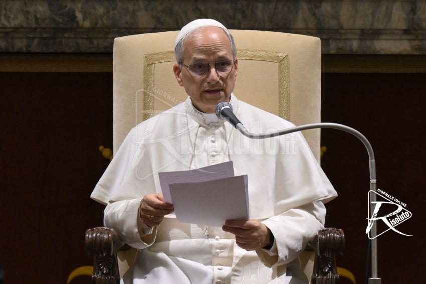 Papa “Tanti popoli vittime di sistemi politici oppressivi”