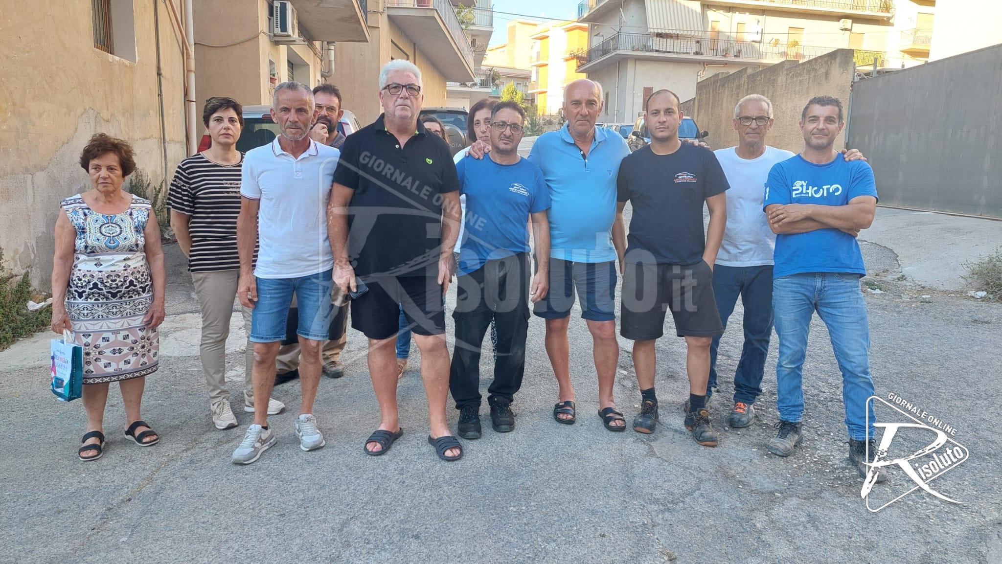 Da un anno 50 famiglie in via Dei Gigli a Sciacca senz'acqua dalla condotta pubblica (Video)