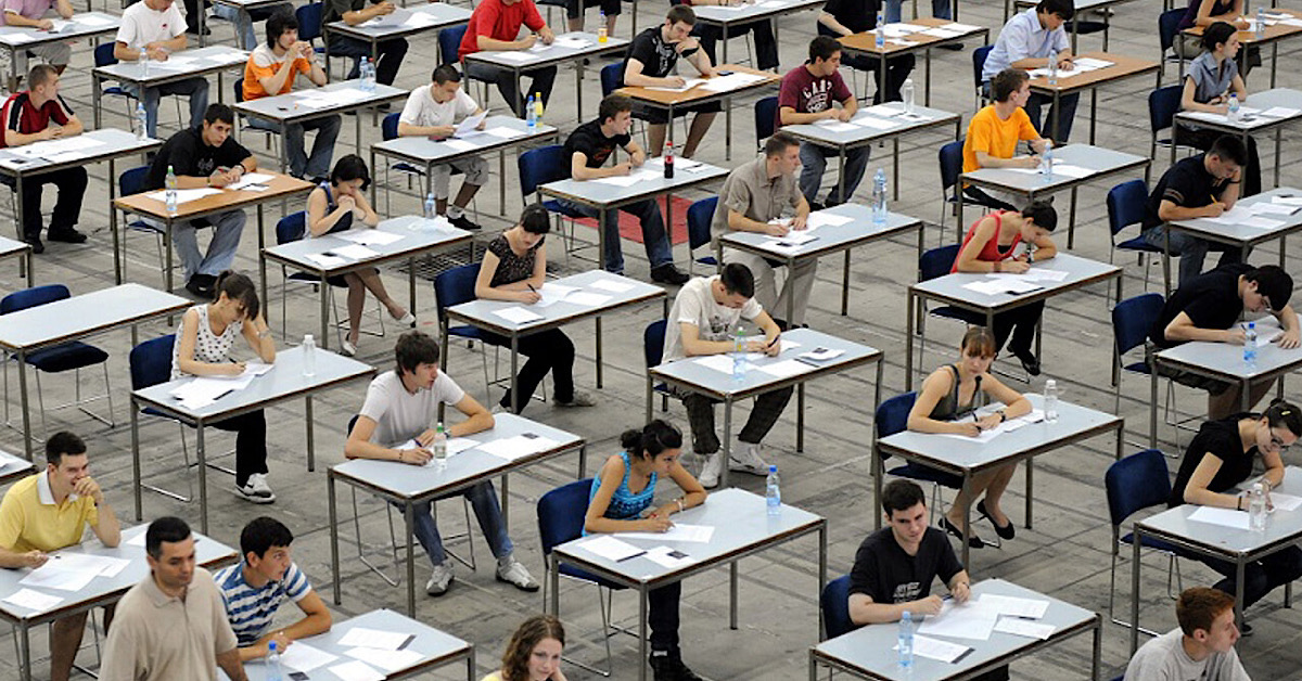 Addio al test d’ingresso per Medicina, dal 23 giugno al via le iscrizioni per il semestre aperto