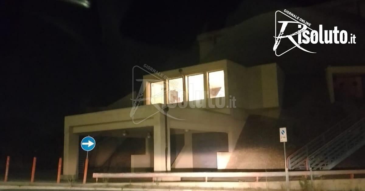 Al Samona' le luci si accendono solo di notte, mistero sui colloqui tra Regione e Comune
