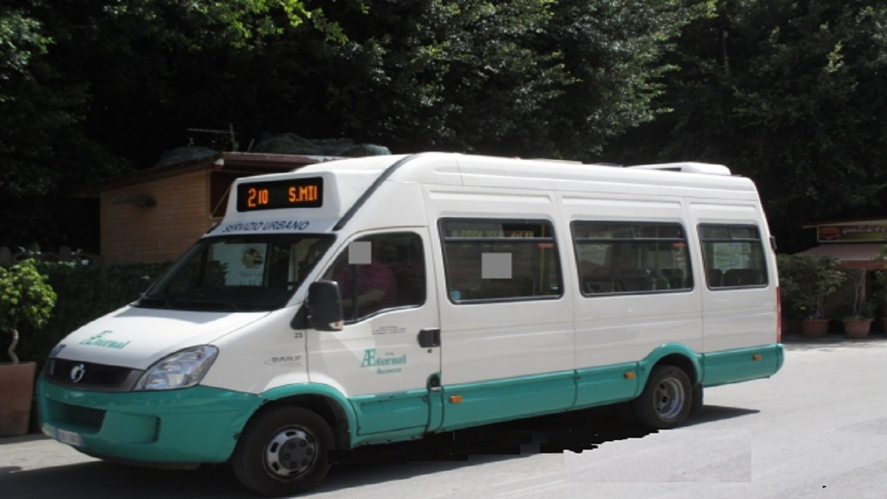 Ztl attiva, ma non parte il servizio bus navetta