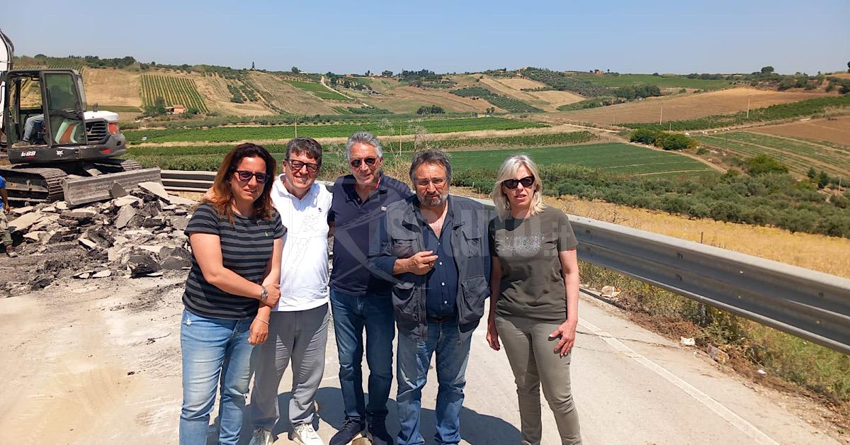 Lavori sulla Menfi - Porto Palo, sopralluogo dei tecnici e sollecitati interventi 