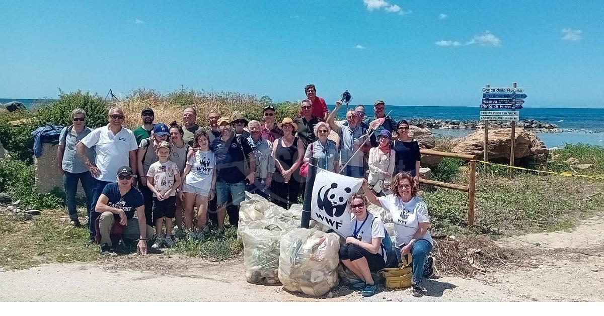 Ripulito il sentiero per la spiaggia di Porto Palo di Menfi