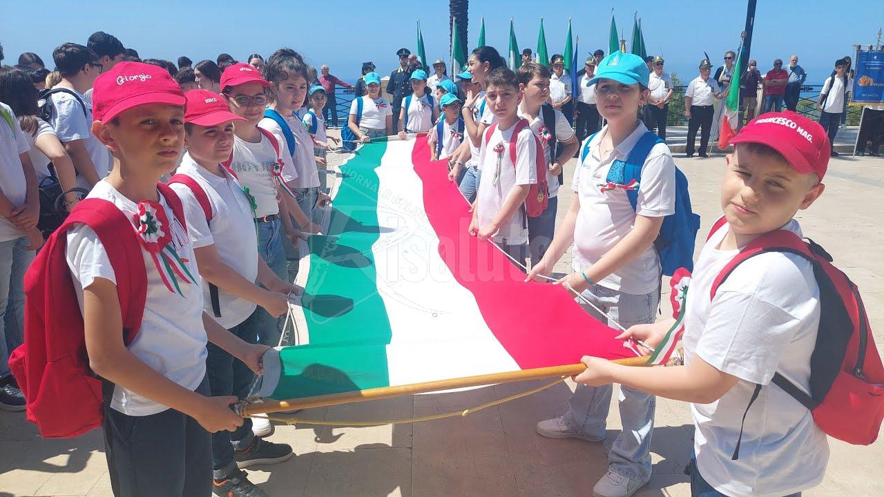 Passeggiata della Legalità, la preside Inveges: "Non solo oggi, l'applichiamo in classe" (Video)