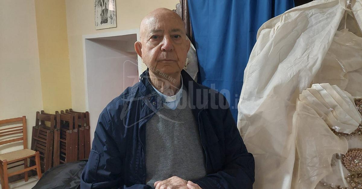 Da Ribera al Congo, nuova tappa per gli abiti da sposa di padre Nuara (Video)