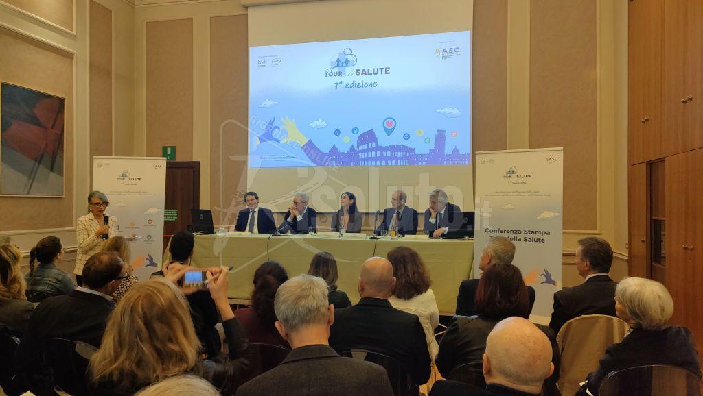 Screening gratuiti in 15 città, riparte il Tour della Salute