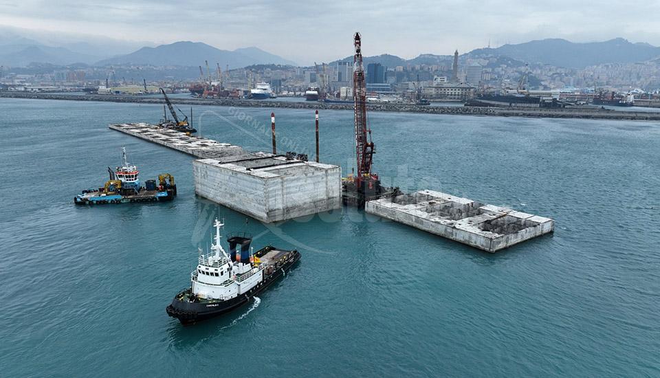Consorzio PerGenova Breakwater, lavori diga proseguono su tutti i fronti