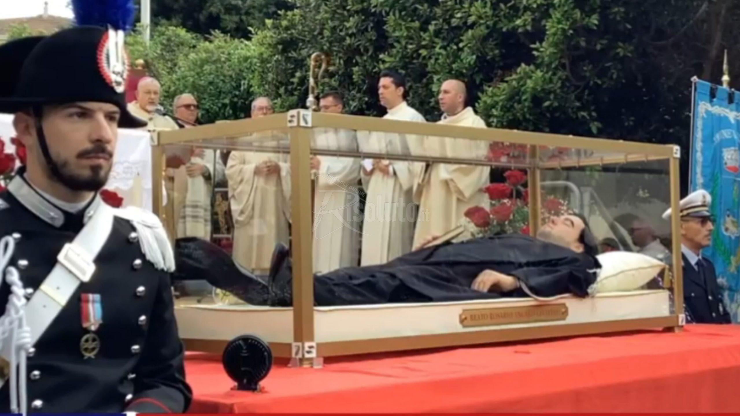 Mostrato il corpo del beato Livatino, ieri migliaia di fedeli a Canicattì