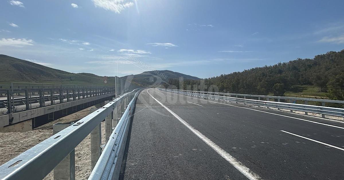 Nuovo tratto della strada statale 640 aperto al traffico, completato il viadotto Arenella III