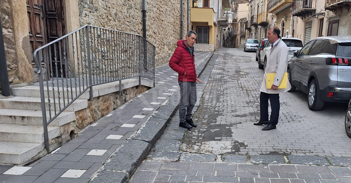 ripristino strade Lucca Sicula