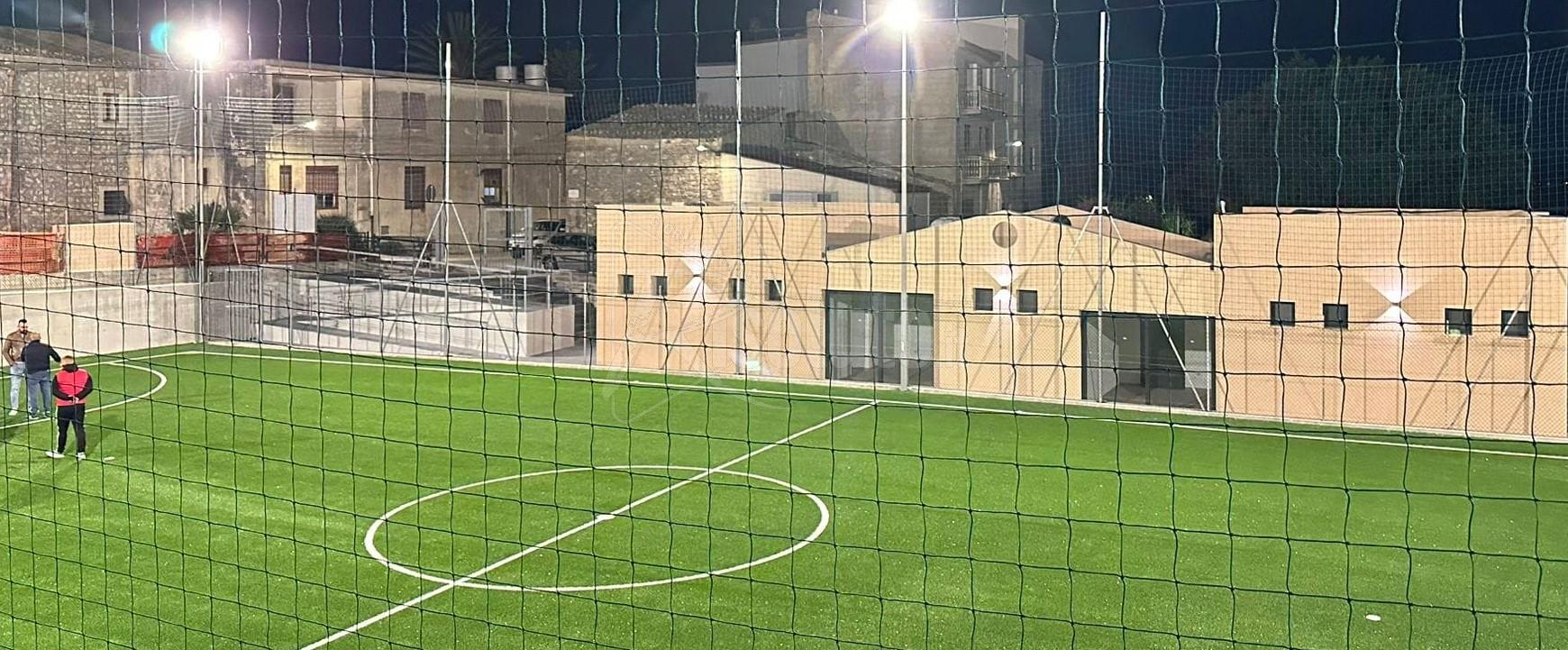 A Sant'Anna di Caltabellotta si accendono le luci del campo di calcetto comunale
