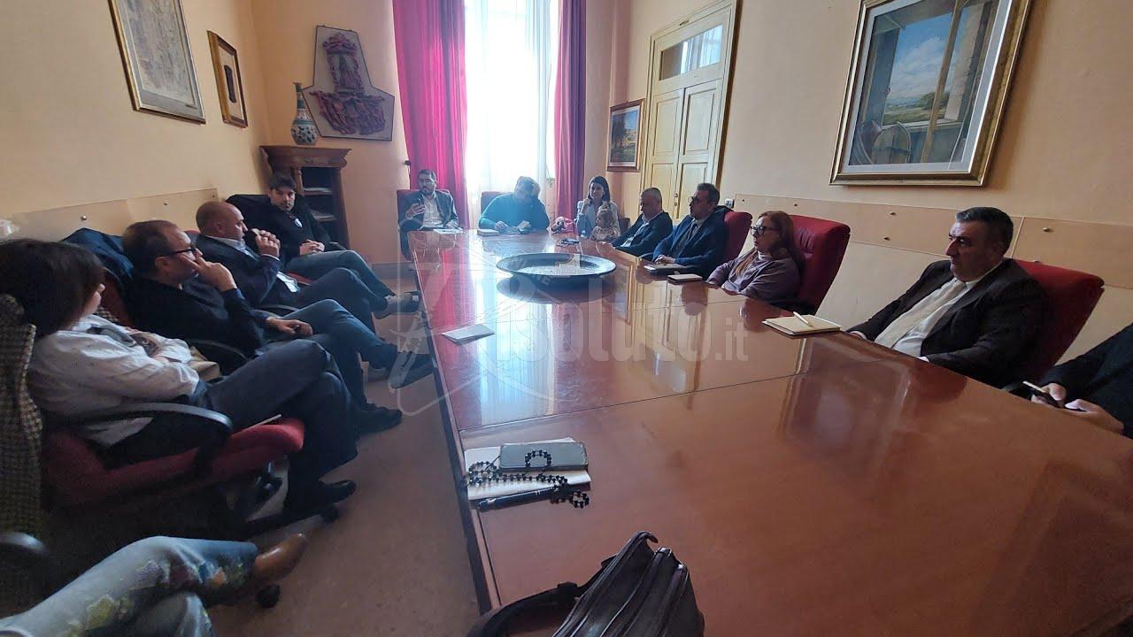 Operatori turistici: “Soldi dell’imposta di soggiorno solo per decoro e servizi” (Video)