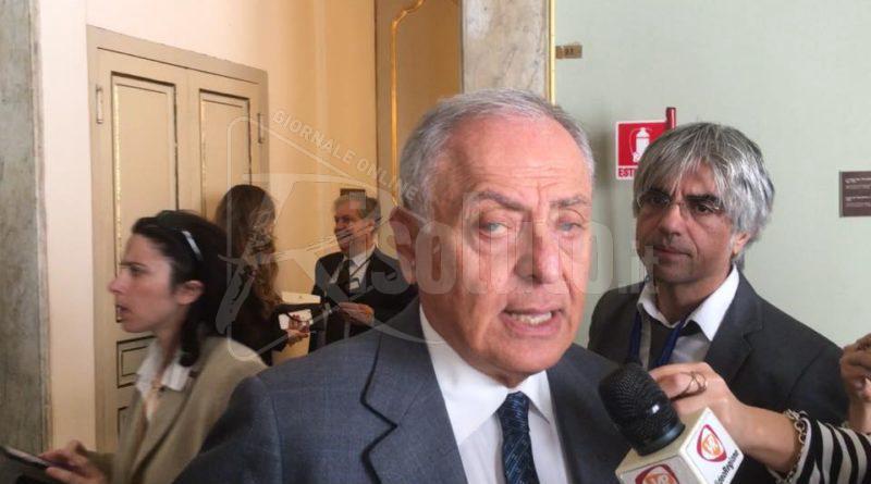 Regione, l’assessore Di Mauro si dimette: “Situazione insostenibile”