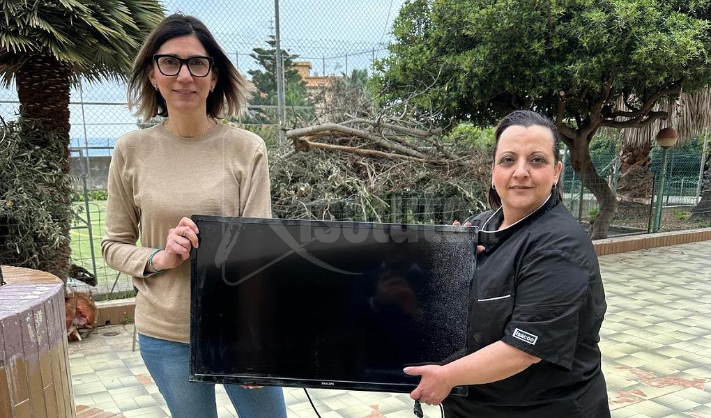 Il gruppo Mangia's dona 25 televisori alla comunità Freedom di Sciacca
