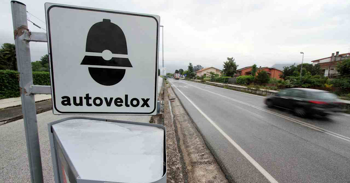 Attivo autovelox sulla Fondovalle per controllare anche assicurazione e revisione