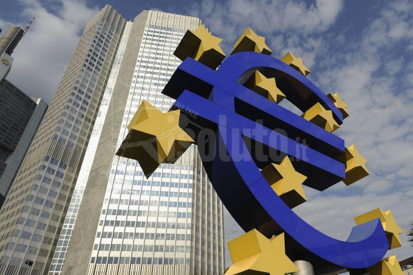 La Bce taglia i tassi di 25 punti ma stime inflazione al rialzo
