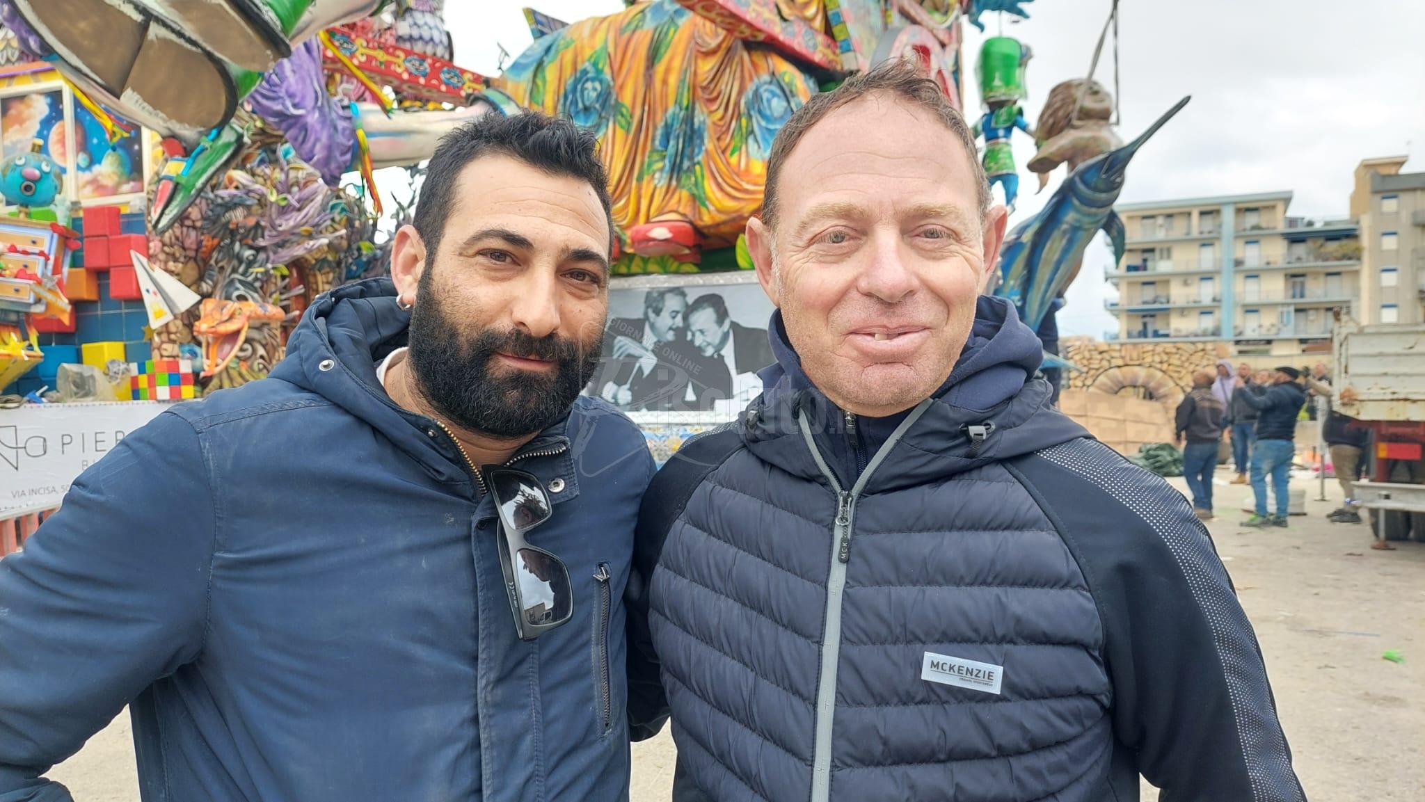 Sciacca, messaggio antimafia con Falcone e Borsellino da un carro allegorico (Video)