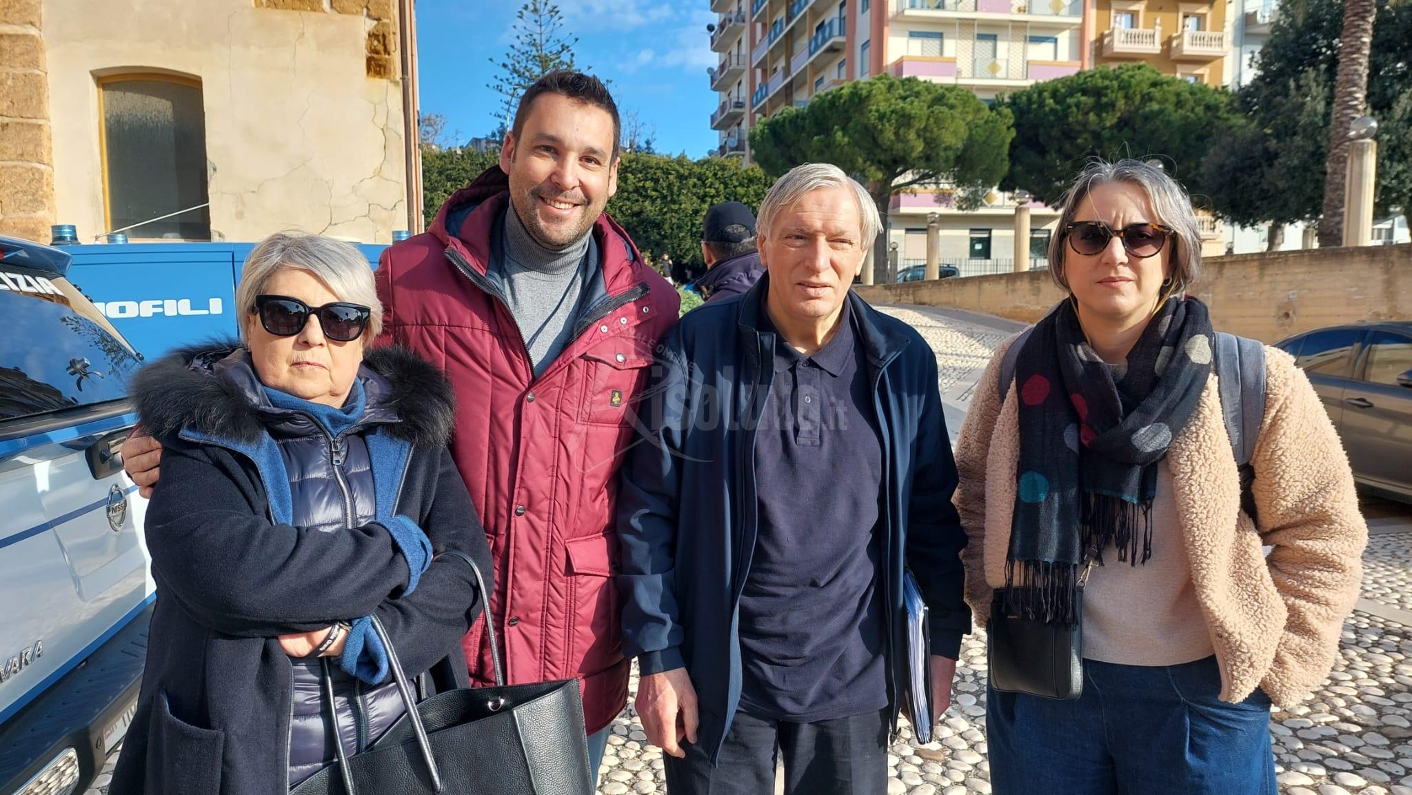 Mafia, don Ciotti incontra gli studenti a Sciacca: “Gli adulti devono essere più vivi” (Video)