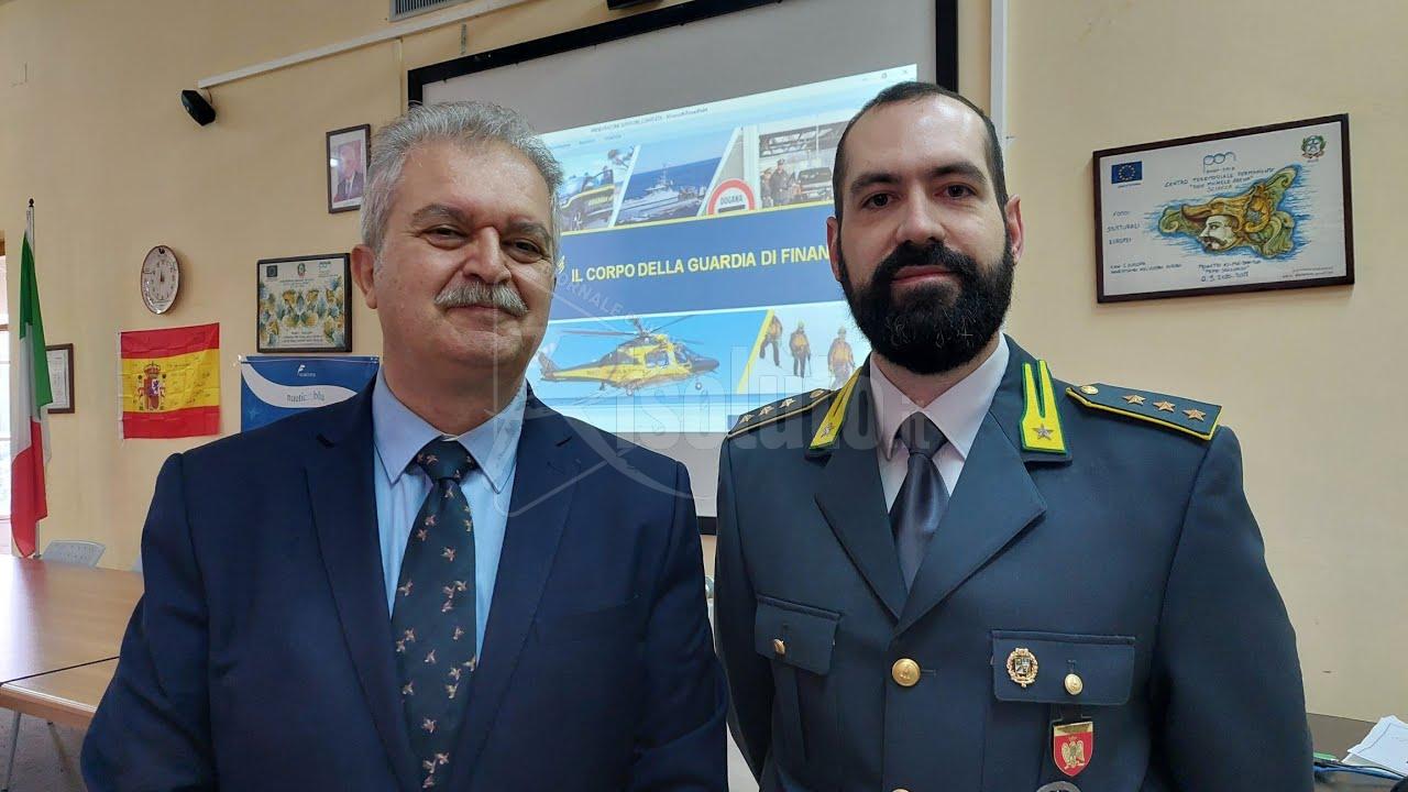 La Guardia di Finanza a confronto con gli studenti del "Fermi" (Video)