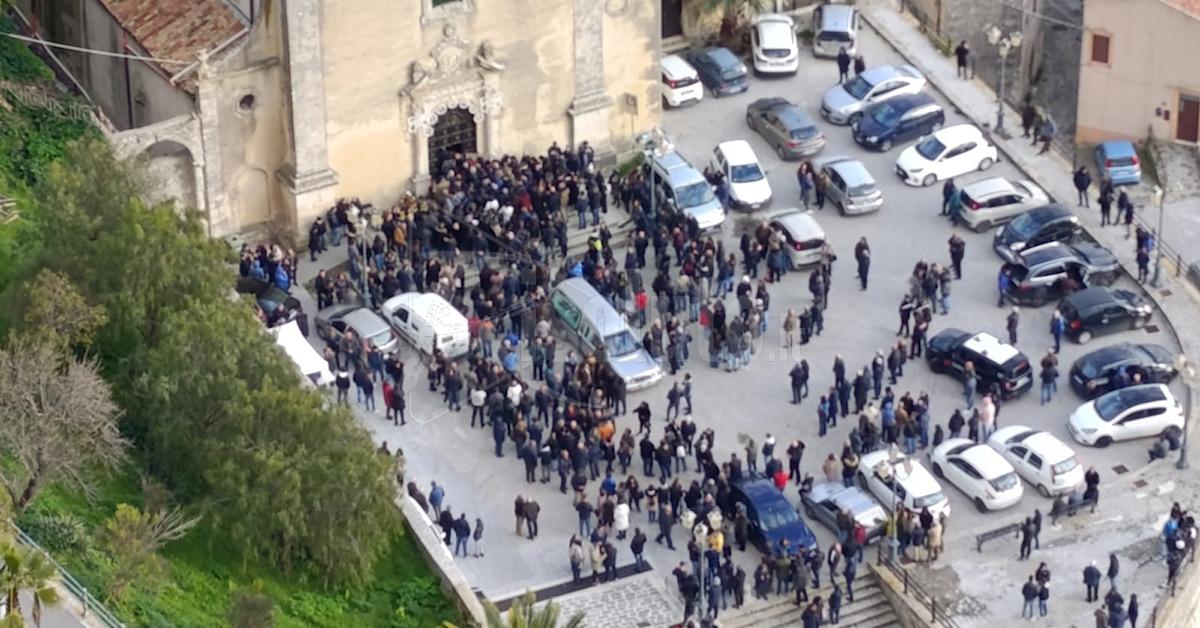 Oggi l’ultimo saluto di Caltabellotta a Salvatore Benfari (Video)