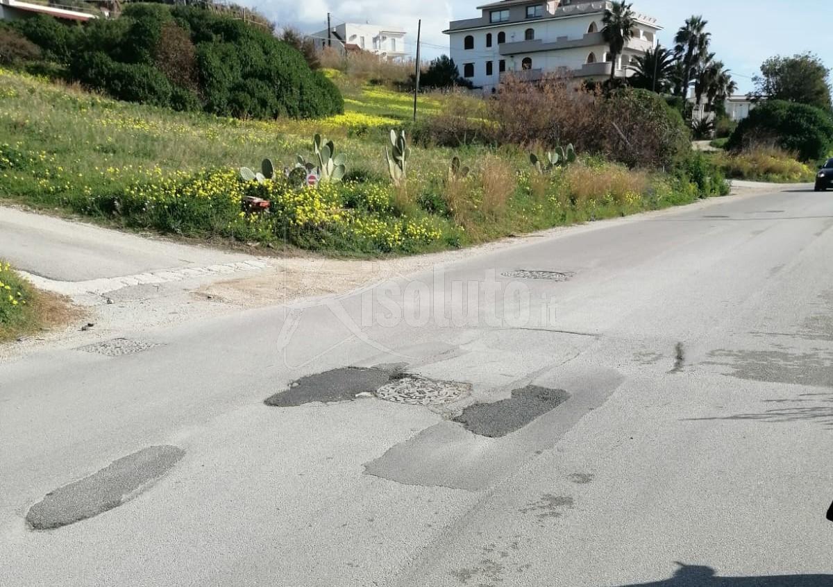 Sopralluogo in via Lido, a Sciacca, per pianificare interventi sulla viabilità