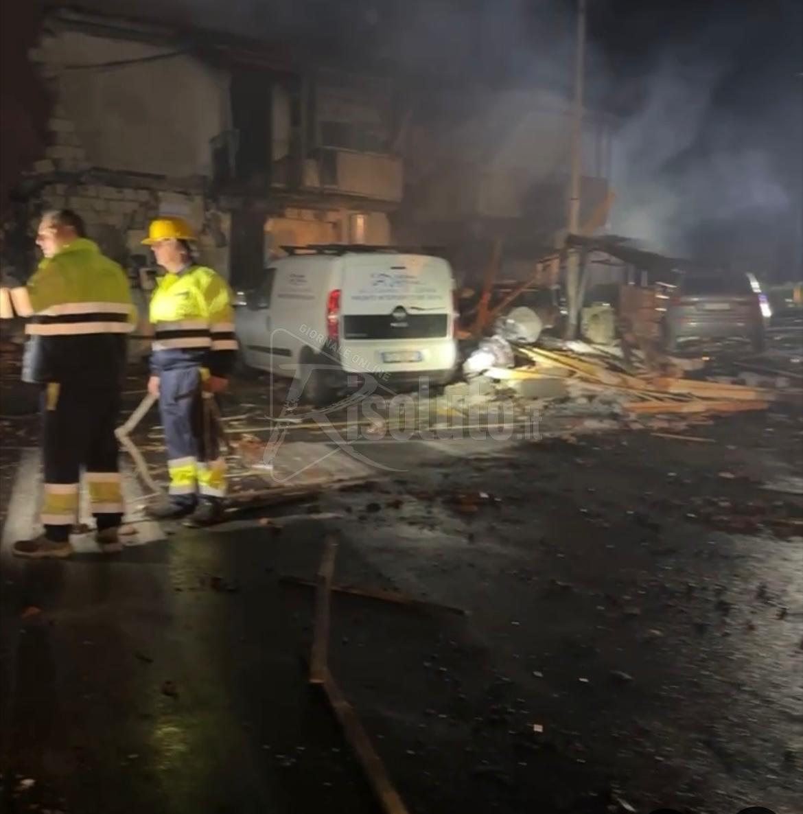 Fuga di gas a Catania, crolla palazzina di tre piani