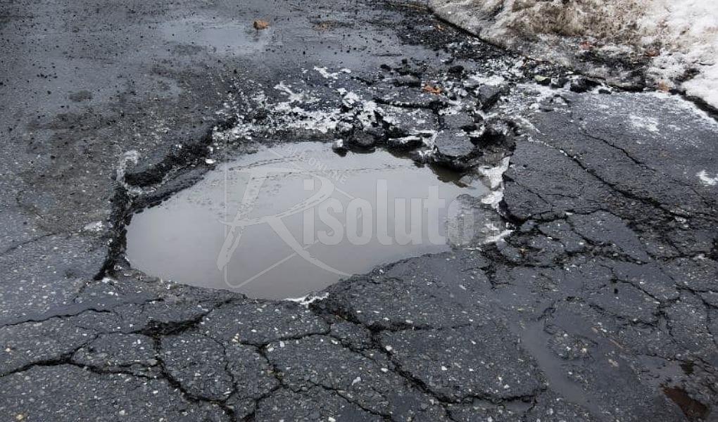 Dissesto manto stradale in molte strade della contrada Perriera, interrogazione di Blo' e Brucculeri