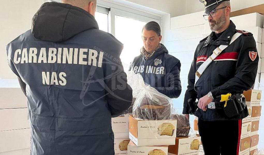 Migliaia di panettoni scaduti e commercializzati da una ditta di Agrigento, scatta il sequestro dei Nas