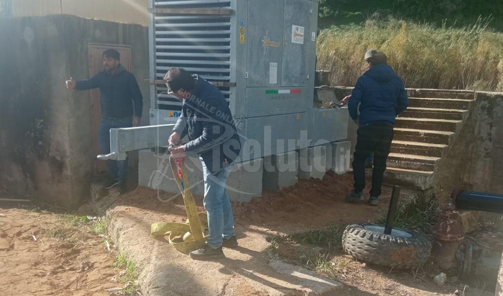 Ecco le motopompe sul Verdura, altro intervento per le campagne