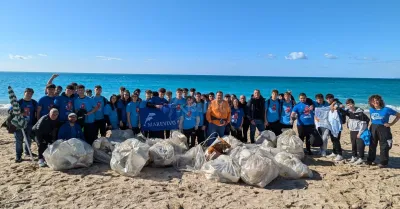 Marevivo ripulisce la spiaggia della Riserva Naturale Foce del Fiume Platani
