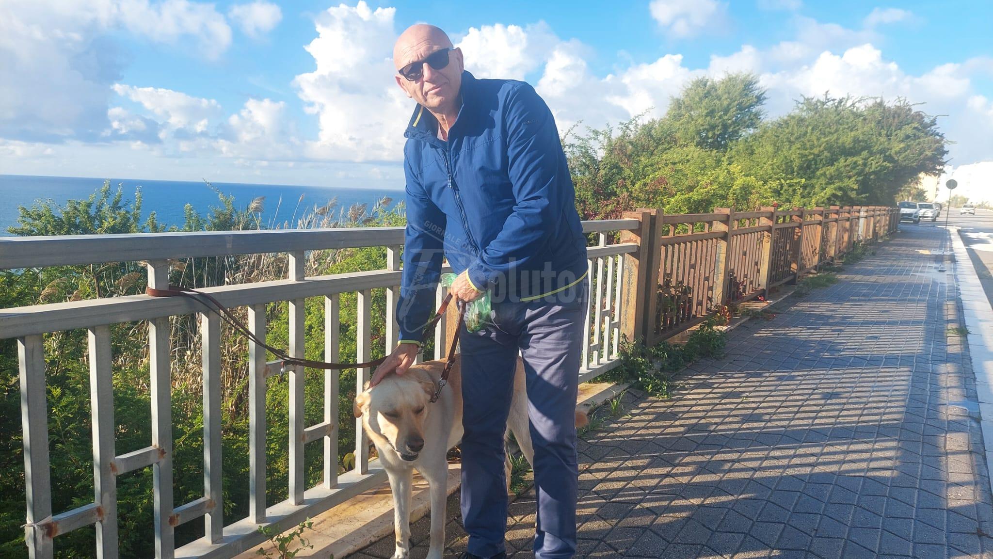 Escrementi dei cani in strada, tanta "disattenzione" a Sciacca (Video)