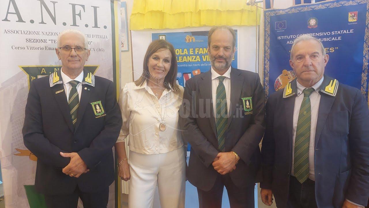 Rischi della rete, doppio incontro per genitori e alunni dell'Inveges (Video)