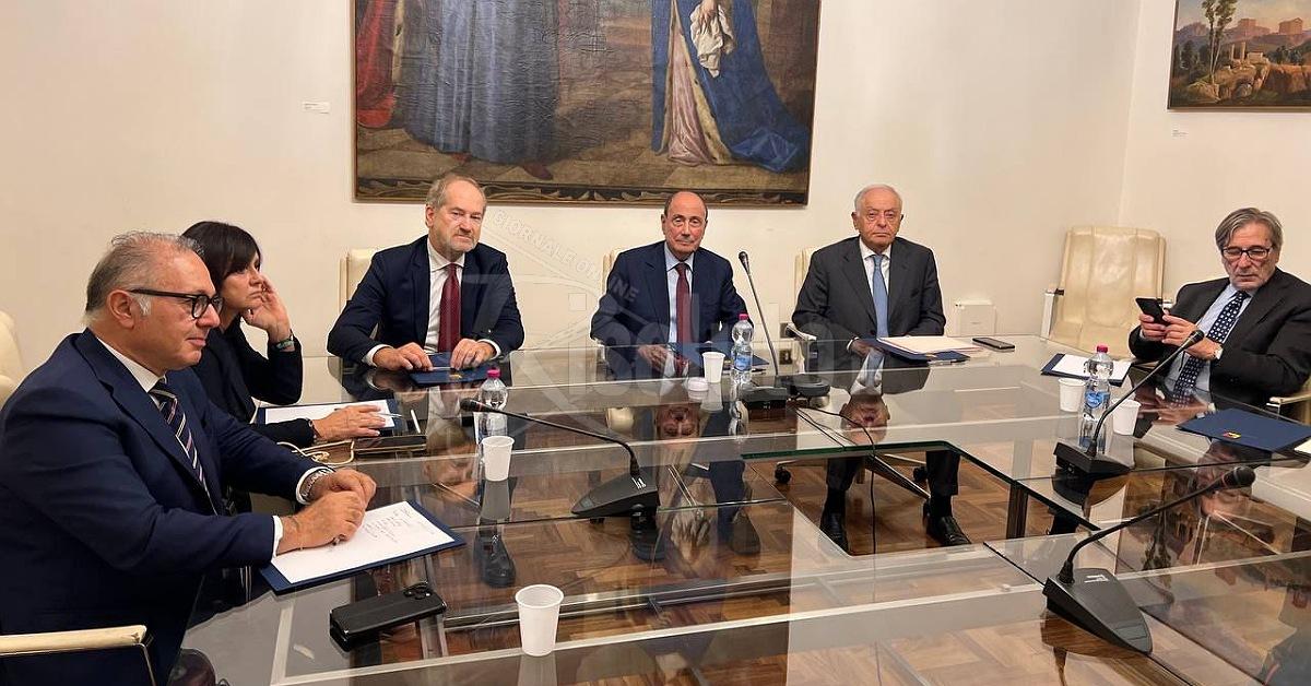 Emergenza idrica in Sicilia, Schifani e Dell'Acqua puntano sui dissalatori