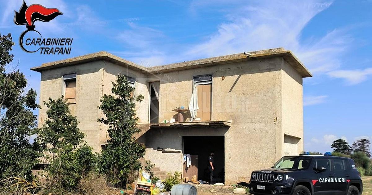 Controlli nei casolari abbandonati a Castelvetrano, scattano arresti e sequestro di droga
