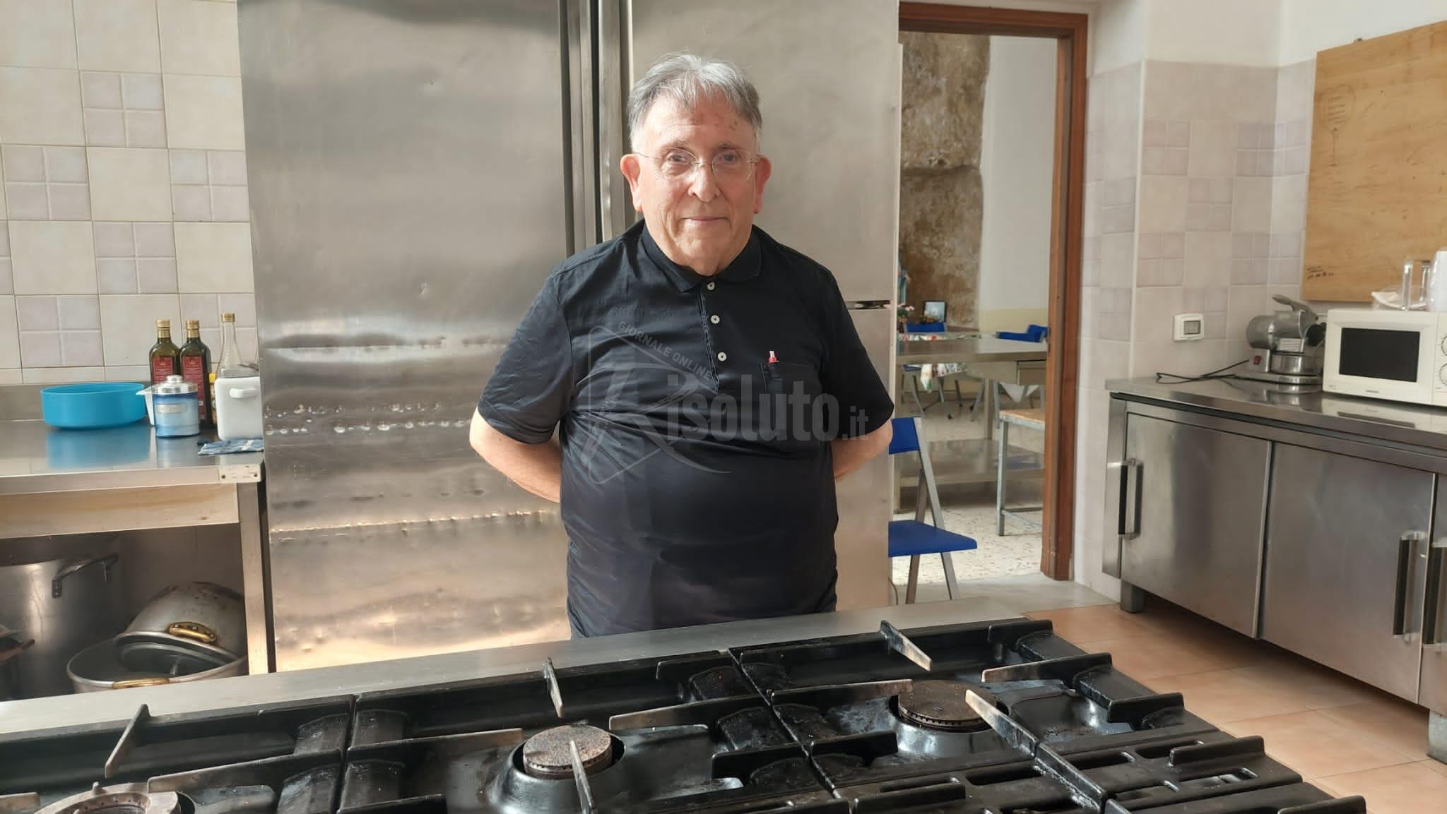 Solidarietà lunga 13 anni per la mensa di Sciacca, padre Barone: "Servono 16 mila euro all'anno" (Video)
