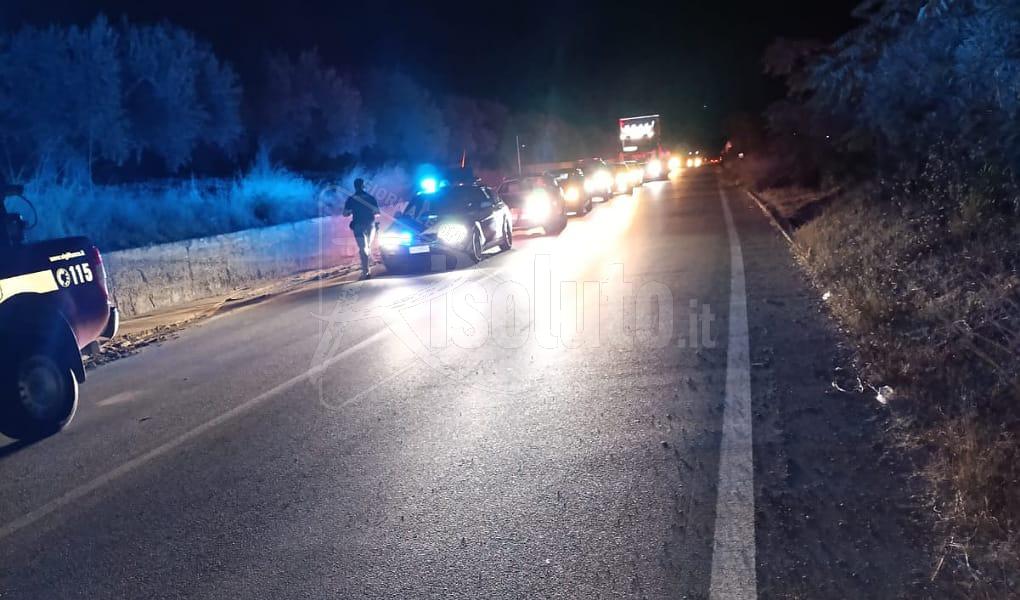 Statale 115 Sciacca, località Verdura. Auto bloccata dal fango