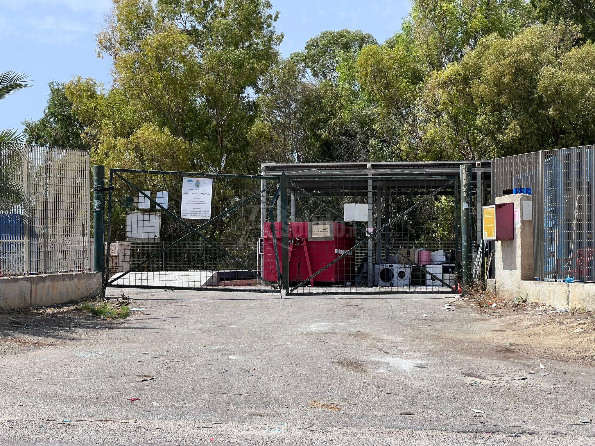 Isola ecologica di Sciacca tirata a lucido, telecamere mobili per l'abbandono di rifiuti